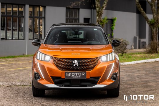 PEUGEOT E2008 GT - 2023