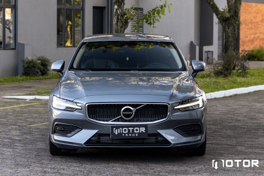 VOLVO S60 2.0 T4 MOMENTUM - 2020