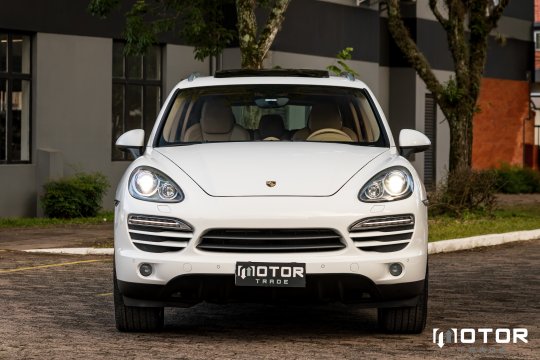 PORSCHE CAYENNE - 2014